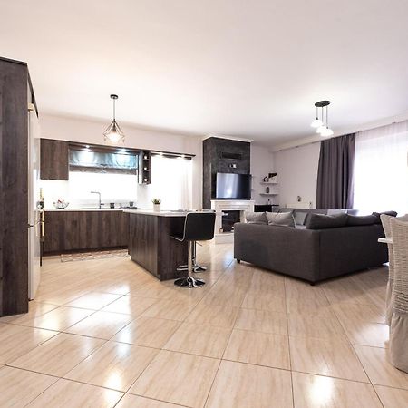 Sea And Airport Apartment อาร์เตมีดา ภายนอก รูปภาพ